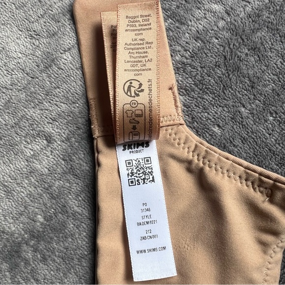 Skims Push Up T Shirt Bra Sz 36 D Flexible Underwire - Picture 7 of 9